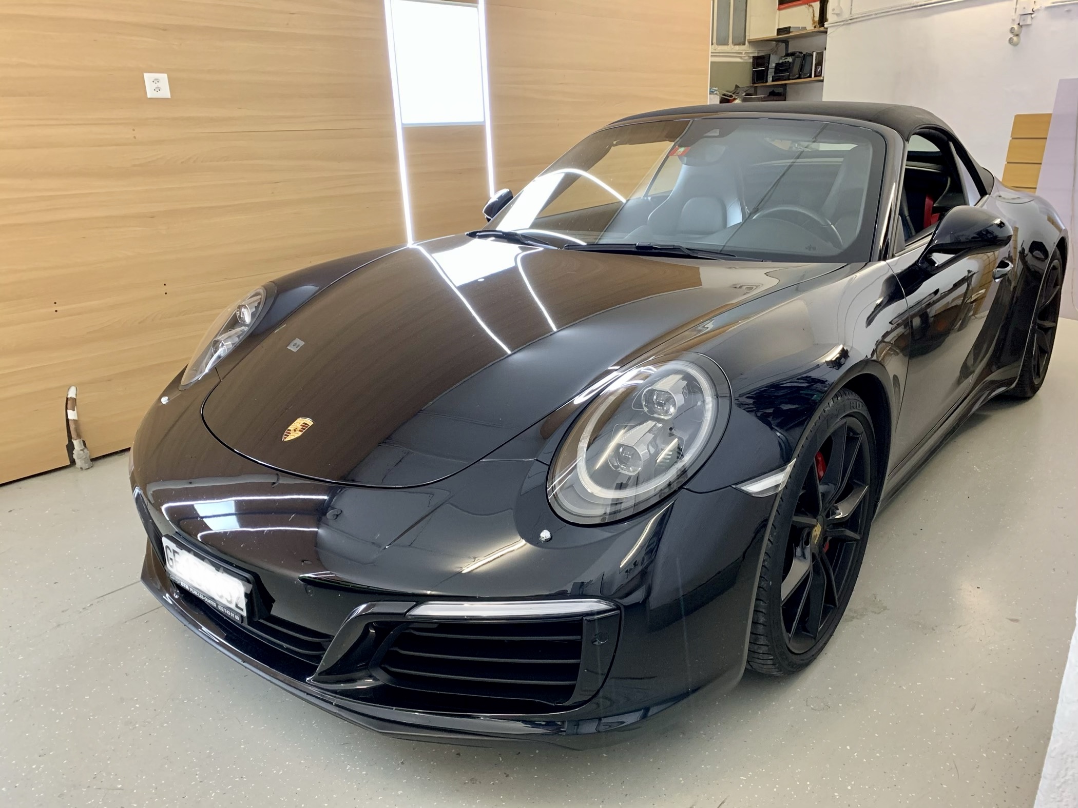 Autoradio Porsche Genève